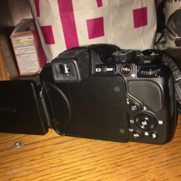 Nikon CoolPix P1000 camera - Picture 5 of 5